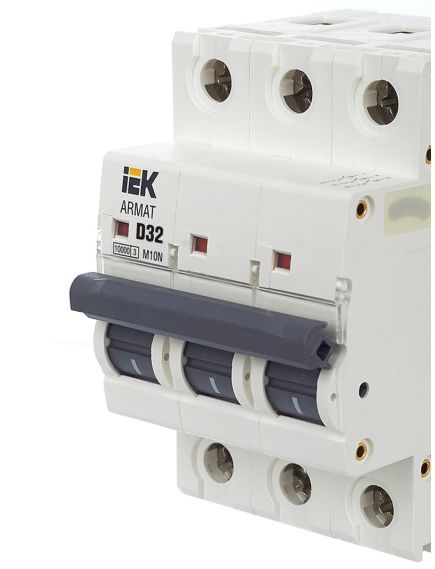 ARMAT Автоматический выключатель M10N 3P K 4А IEK, изображение 16