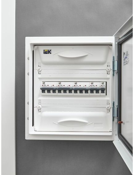 ARMAT Автоматический выключатель M10N 3P C 20А IEK, изображение 10