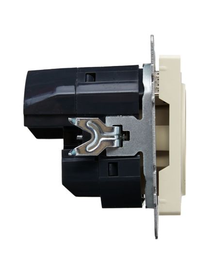 BRITE Розетка 1-местная с заземлением с защитными шторками 16А с USB A+C 18Вт РЮш11-1-БрКр бежевый IEK, изображение 3