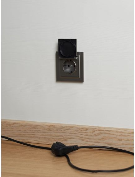 BRITE Розетка 1-местная с заземлением с защитными шторками и крышкой 16А IP20 РСбш10-3-БрС сталь IEK, изображение 7
